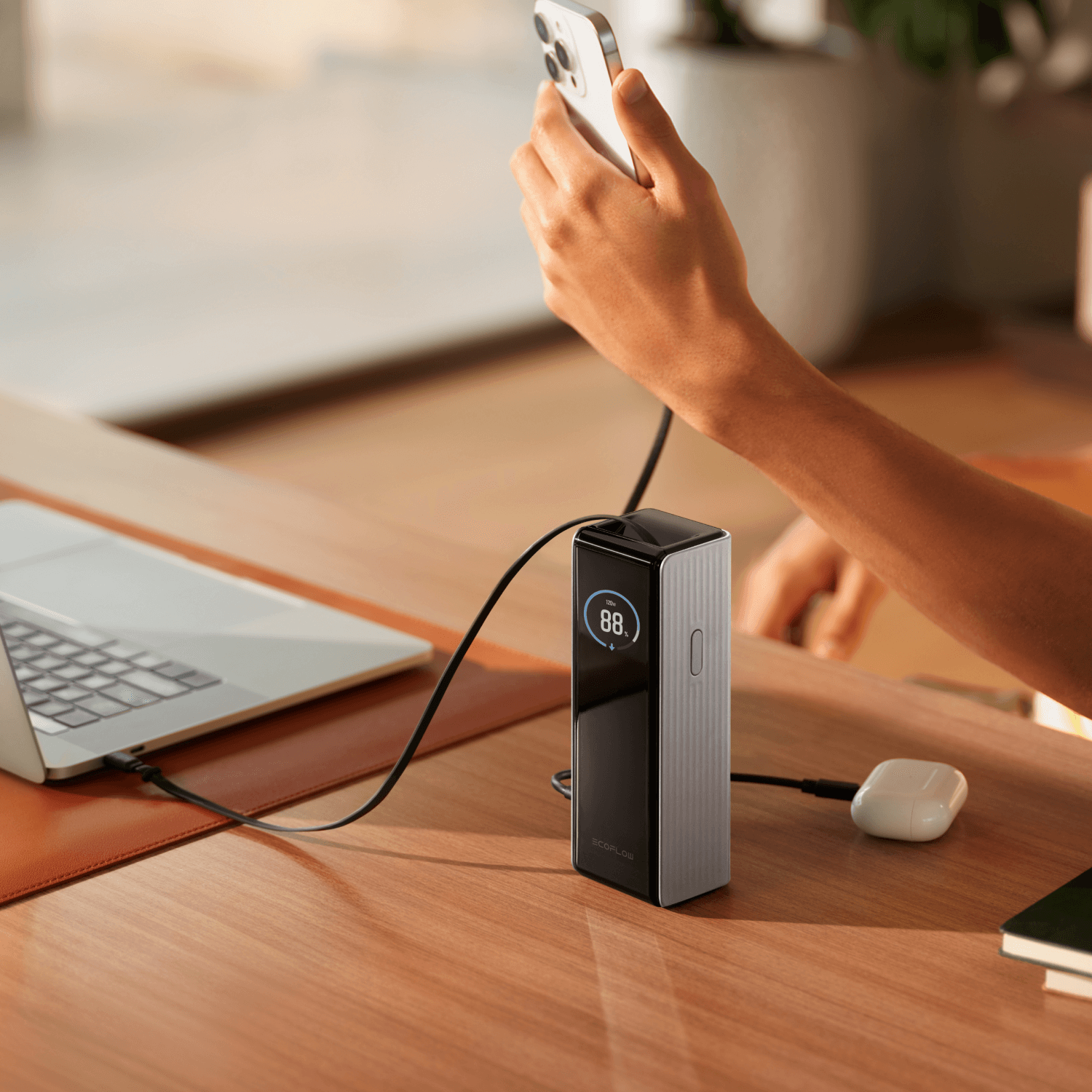 EcoFlow RAPID Power Bank (25,000mAh, 170W, 100W Built-In and Retractable Cables) - Silver
