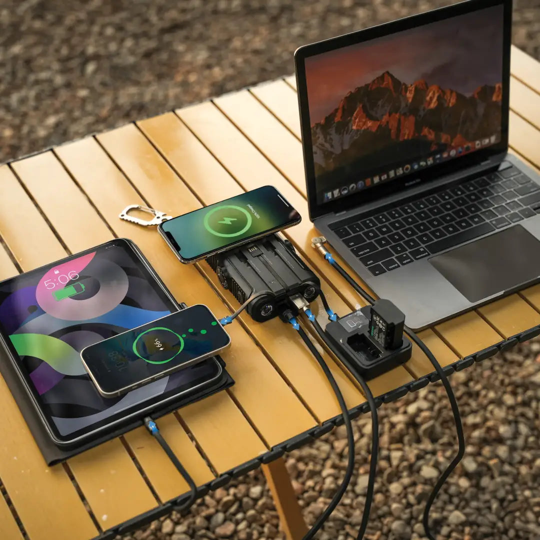 Powerology Helio Lux power bank outdoors