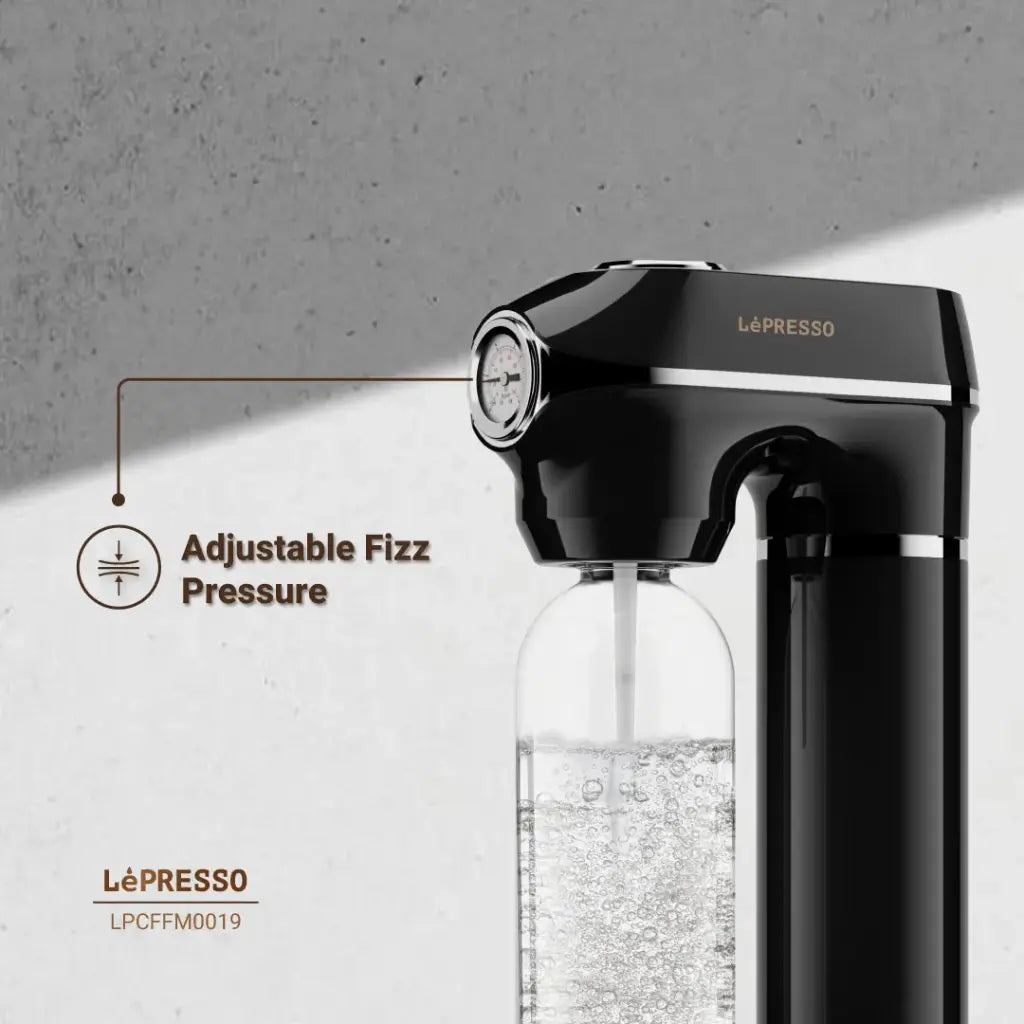 LePresso جهاز تحويل الماء إلى ماء فوار فوري - أسود