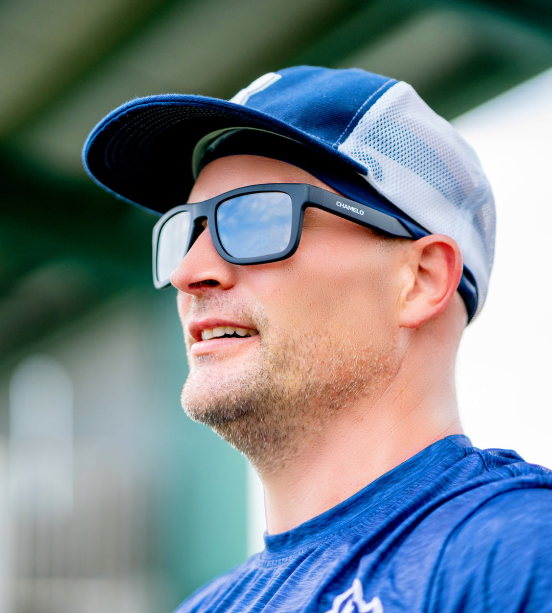 Chamelo Prime Smart Glasses – Folded Compact View
