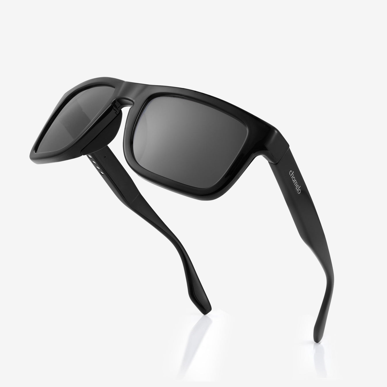 Chamelo Prime Smart Glasses – Three-Quarter Angle View