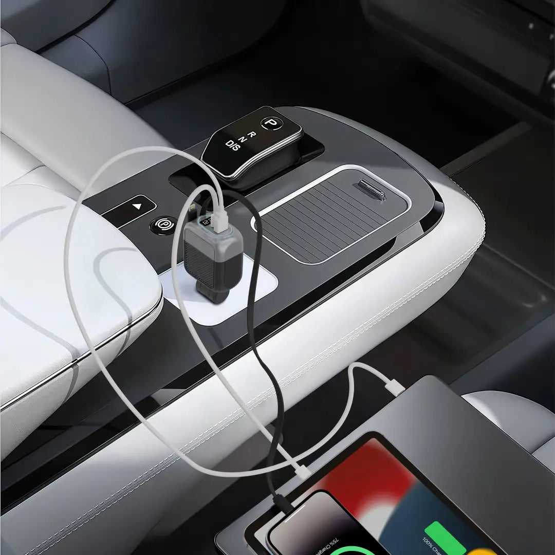 Porodo سبايدر شاحن سيارة متعدد المنافذ مع كوابل USB-C ولايتنينغ قابلة للسحب - أسود