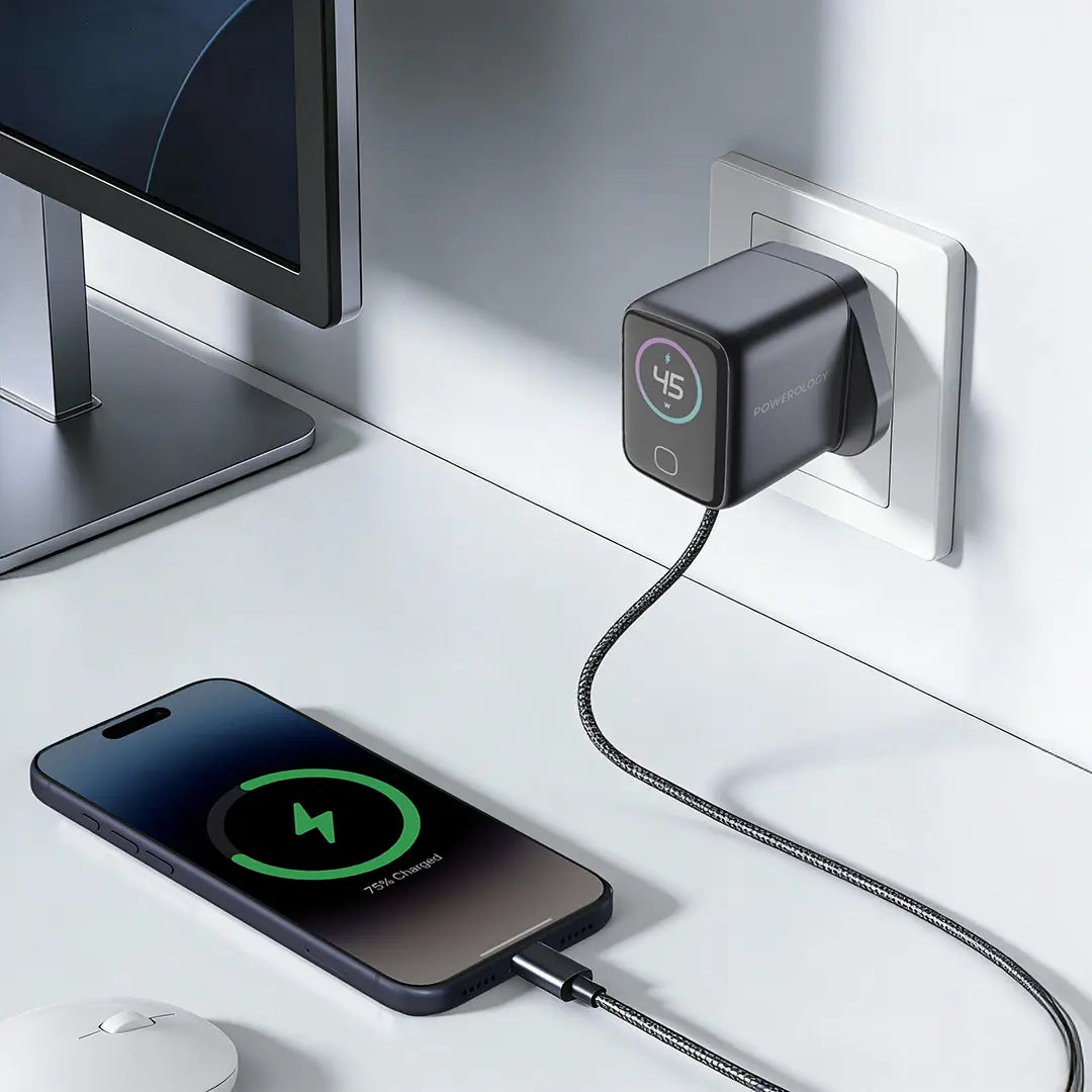 Powerology Voltflow 45W charger in use